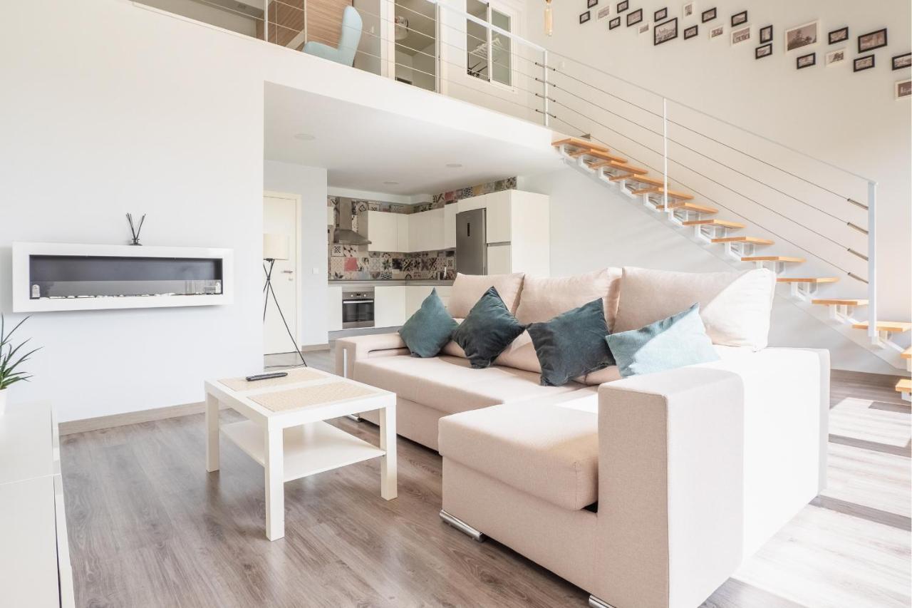El Ventero Apartment - Elegante Apt Para 5 Con Terraza, Wi-Fi Y Aparcamiento En La Calle Camarma de Esteruelas Dış mekan fotoğraf